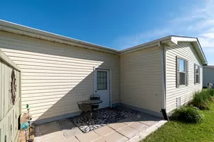 238 Meadowlark Ln, Sandwich, IL 60548 - Photo 6