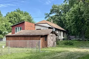 1223 St Paul St, Depue, IL 61322 - Photo 6