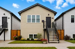 555 N Springfield Ave, Chicago, IL 60624 - Photo 1