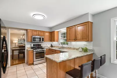 716 S Dymond Road, Libertyville, IL 60048 - Photo 8