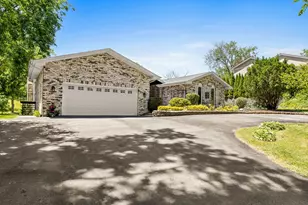 11S056 Madison St, Burr Ridge, IL 60527 - Photo 8