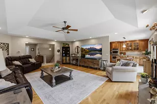 759 Yorkshire Ln, Des Plaines, IL 60016 - Photo 6