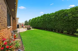 759 Yorkshire Ln, Des Plaines, IL 60016 - Photo 26