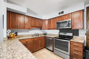 5901 N Sheridan Rd, Chicago, IL 60660 - Photo 8