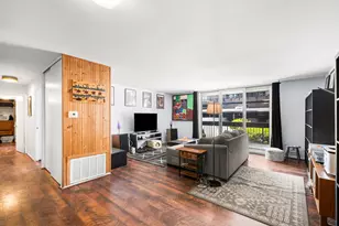 5901 N Sheridan Rd, Chicago, IL 60660 - Photo 4