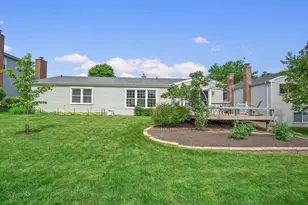 627 Oakwood Dr, Westmont, IL 60559 - Photo 26