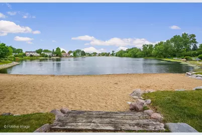 627 Oakwood Drive, Westmont, IL 60559 - Photo 30
