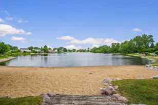 627 Oakwood Dr, Westmont, IL 60559 - Photo 30