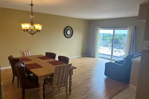 4534 N Cumberland Ave, Chicago, IL 60656 - Photo 2