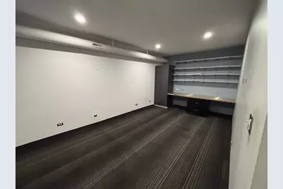 1434 W Montrose Avenue, Chicago, IL 60613 - Photo 2