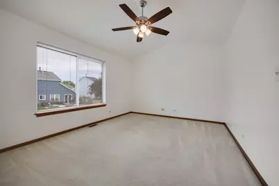 1127 Ashbrook Drive, Mundelein, IL 60060 - Photo 18