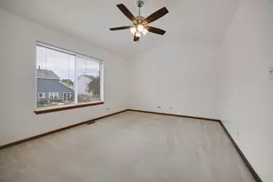 1127 Ashbrook Dr, Mundelein, IL 60060 - Photo 18