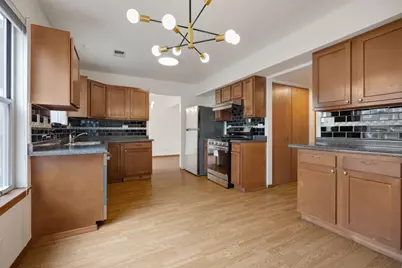 1127 Ashbrook Drive, Mundelein, IL 60060 - Photo 8