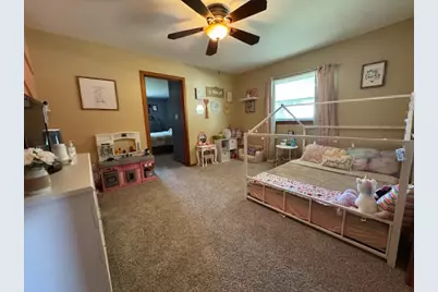915 W 19th Street, Sterling, IL 61081 - Photo 8