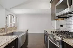 8320 Lamon Ave, Burbank, IL 60459 - Photo 12