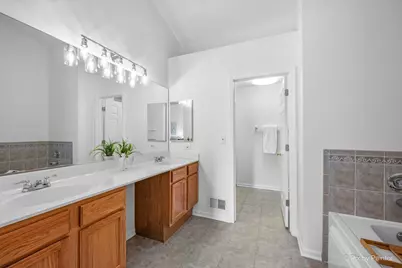 2896 Davenport Drive, West Chicago, IL 60185 - Photo 26