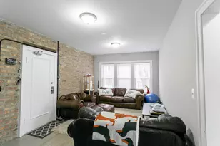 3543 N Lawndale Ave, Chicago, IL 60618 - Photo 2