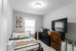 3543 N Lawndale Ave, Chicago, IL 60618 - Photo 4