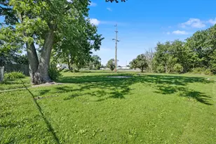 217 S State St, Gibson City, IL 60936 - Photo 28