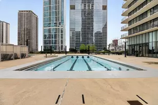 225 N Columbus Dr, Chicago, IL 60601 - Photo 16