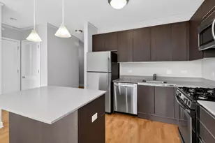 225 N Columbus Dr, Chicago, IL 60601 - Photo 8