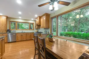 2665 Crestwood Ln, Riverwoods, IL 60015 - Photo 8
