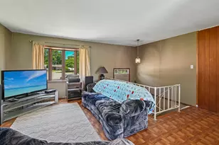 26 Hawthorne Ln, Streamwood, IL 60107 - Photo 6