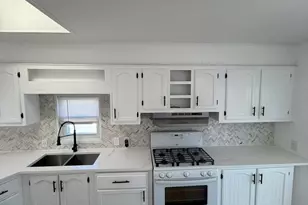 87 12th Ave, Bartlett, IL 60103 - Photo 4