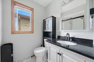 1661 Carmel Ct, Hoffman Estates, IL 60169 - Photo 22