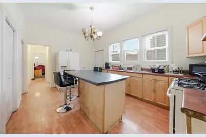 2643 S Hillock Avenue, Chicago, IL 60608 - Photo 8