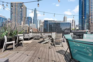 225 W Huron St, Chicago, IL 60654 - Photo 14