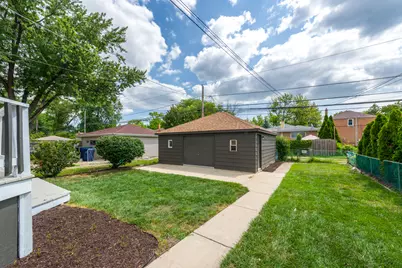 9205 S Utica Avenue, Evergreen Park, IL 60805 - Photo 40