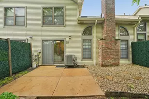 870 N Auburn Woods Dr, Palatine, IL 60067 - Photo 26
