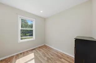 21730 Merrill Ave, Sauk Village, IL 60411 - Photo 16