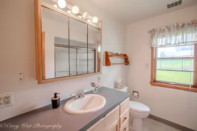 801 Lawnwood Avenue, Dekalb, IL 60115 - Photo 20
