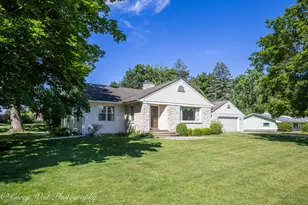 801 Lawnwood Ave, Dekalb, IL 60115 - Photo 1
