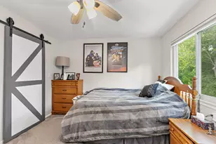 102 Pine Cir, Cary, IL 60013 - Photo 16