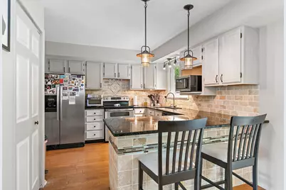 102 Pine Circle, Cary, IL 60013 - Photo 6