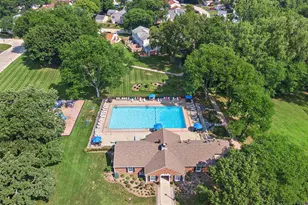 102 Pine Cir, Cary, IL 60013 - Photo 26