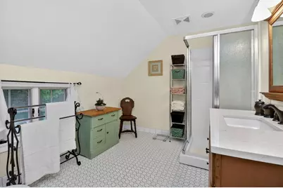 319 E Jefferson Avenue, Wheaton, IL 60187 - Photo 16