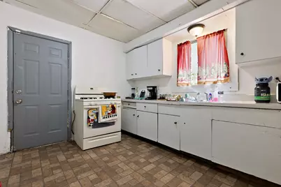 947 N Rockton Avenue, Rockford, IL 61103 - Photo 6