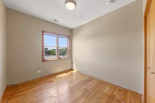 3246 W Warren Blvd, Chicago, IL 60624 - Photo 10