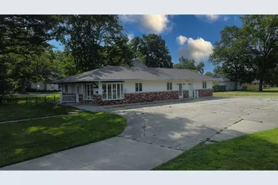223 E Mulberry Street, Watseka, IL 60970 - Photo 4