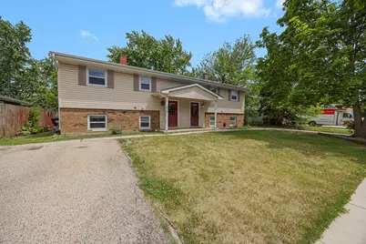 1952-1954 Sheila Street, Woodstock, IL 60098 - Photo 2