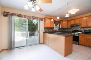 5096 Welsh Rd, Rockford, IL 61107 - Photo 10