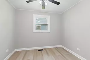 2204 Hawk Ln, Rolling Meadows, IL 60008 - Photo 12