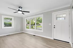 2204 Hawk Ln, Rolling Meadows, IL 60008 - Photo 2