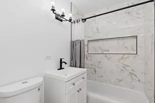 2204 Hawk Ln, Rolling Meadows, IL 60008 - Photo 10