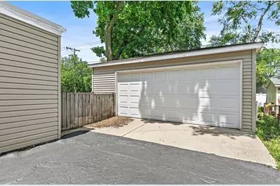 2204 Hawk Lane, Rolling Meadows, IL 60008 - Photo 14