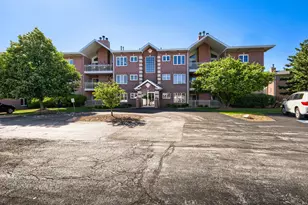 17920 Settlers Pond Way, Orland Park, IL 60467 - Photo 2
